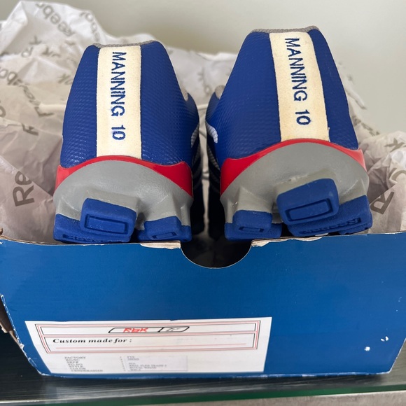 NEW YORK GIANTS ELI MANNING SPECIAL EDITION (NEVER WORN) LADIES 7.5 - Picture 8 of 11